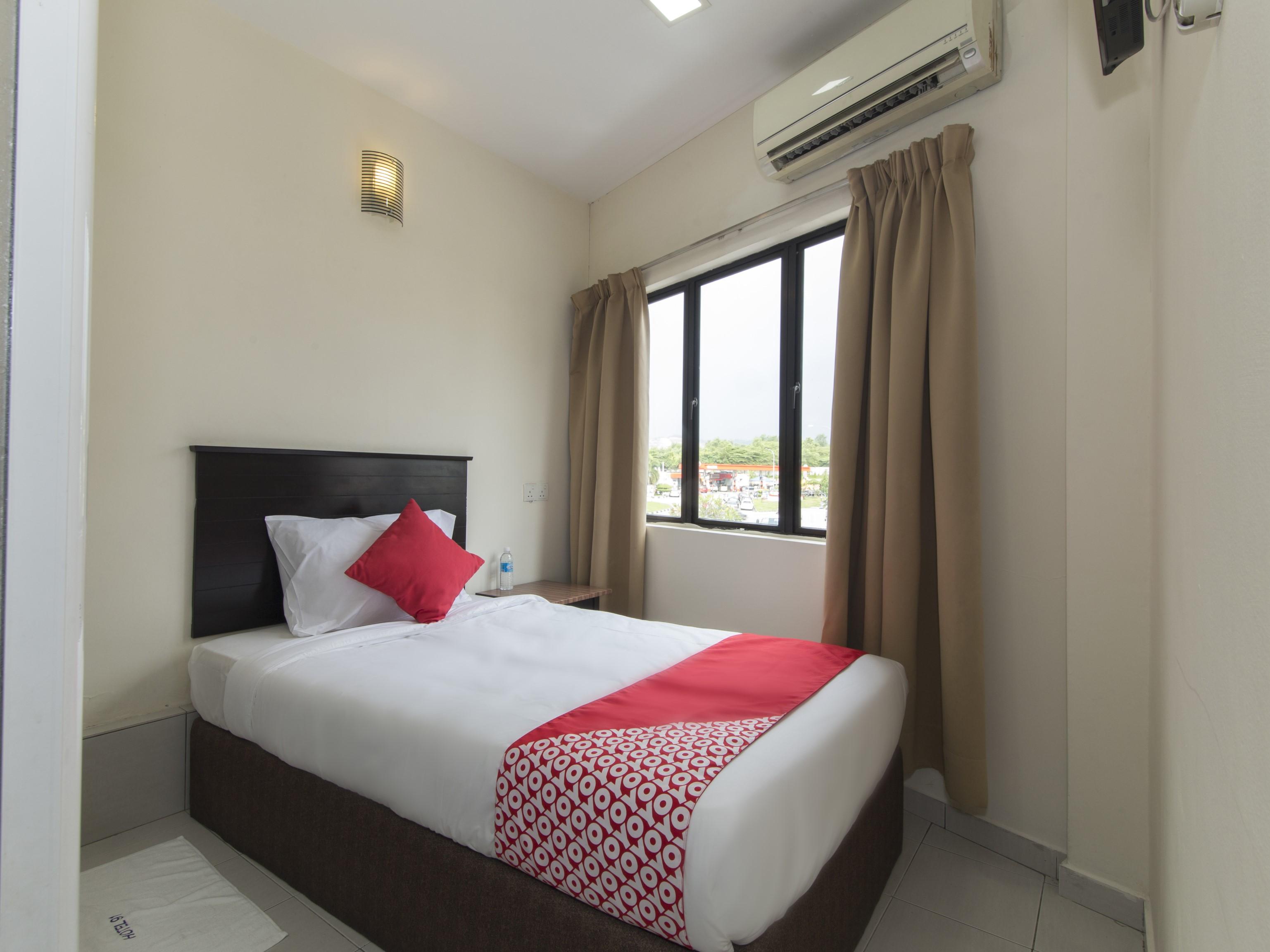 Oyo 91130 Hotel 91 Bukit Mewah Kajang Exterior foto