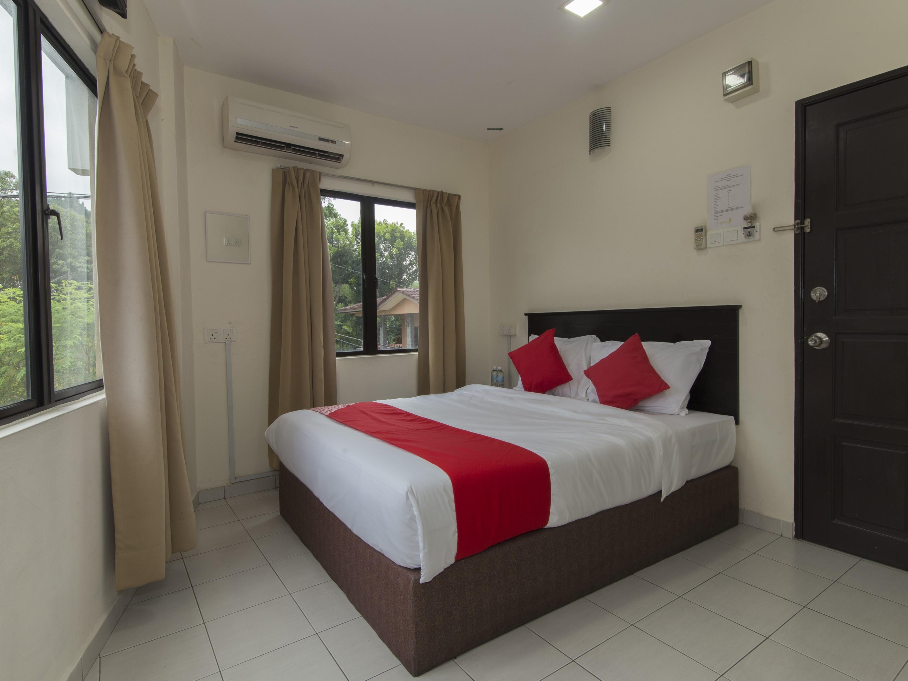 Oyo 91130 Hotel 91 Bukit Mewah Kajang Exterior foto