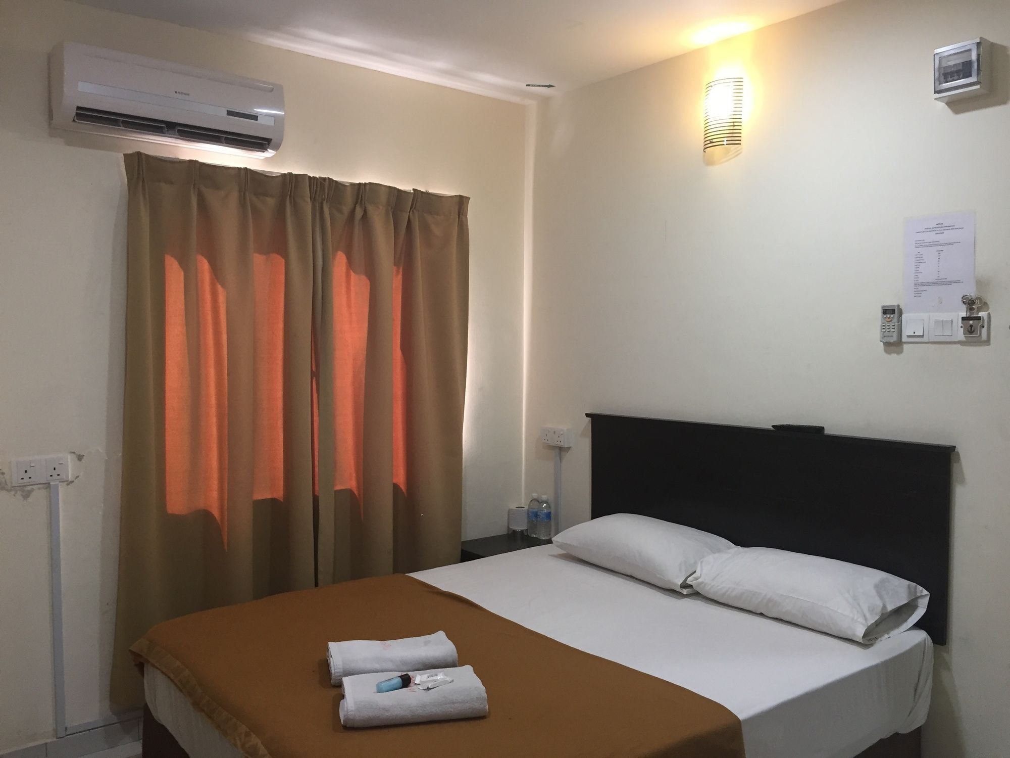 Oyo 91130 Hotel 91 Bukit Mewah Kajang Exterior foto