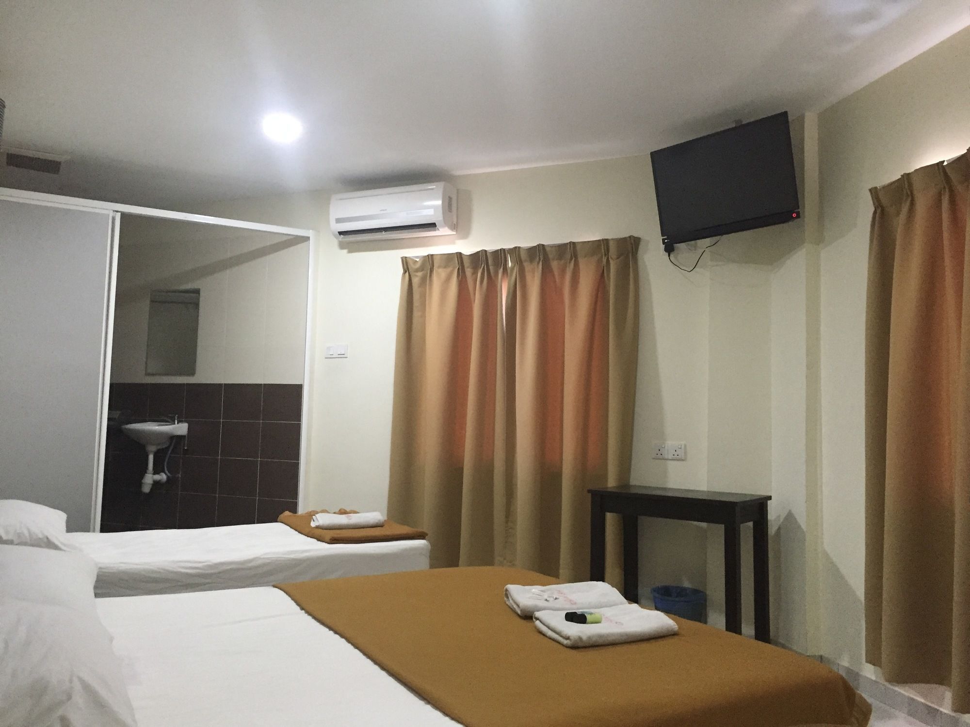 Oyo 91130 Hotel 91 Bukit Mewah Kajang Exterior foto